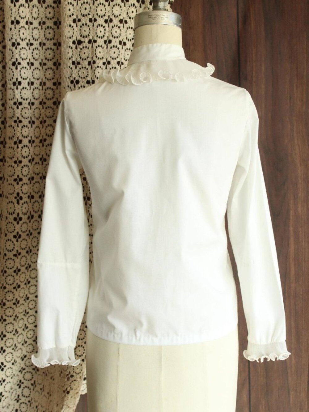 Vintage 1960s Blouse, White Top with Ruffle and Nehru Collar,  New Edwardian - Picture 10 of 12